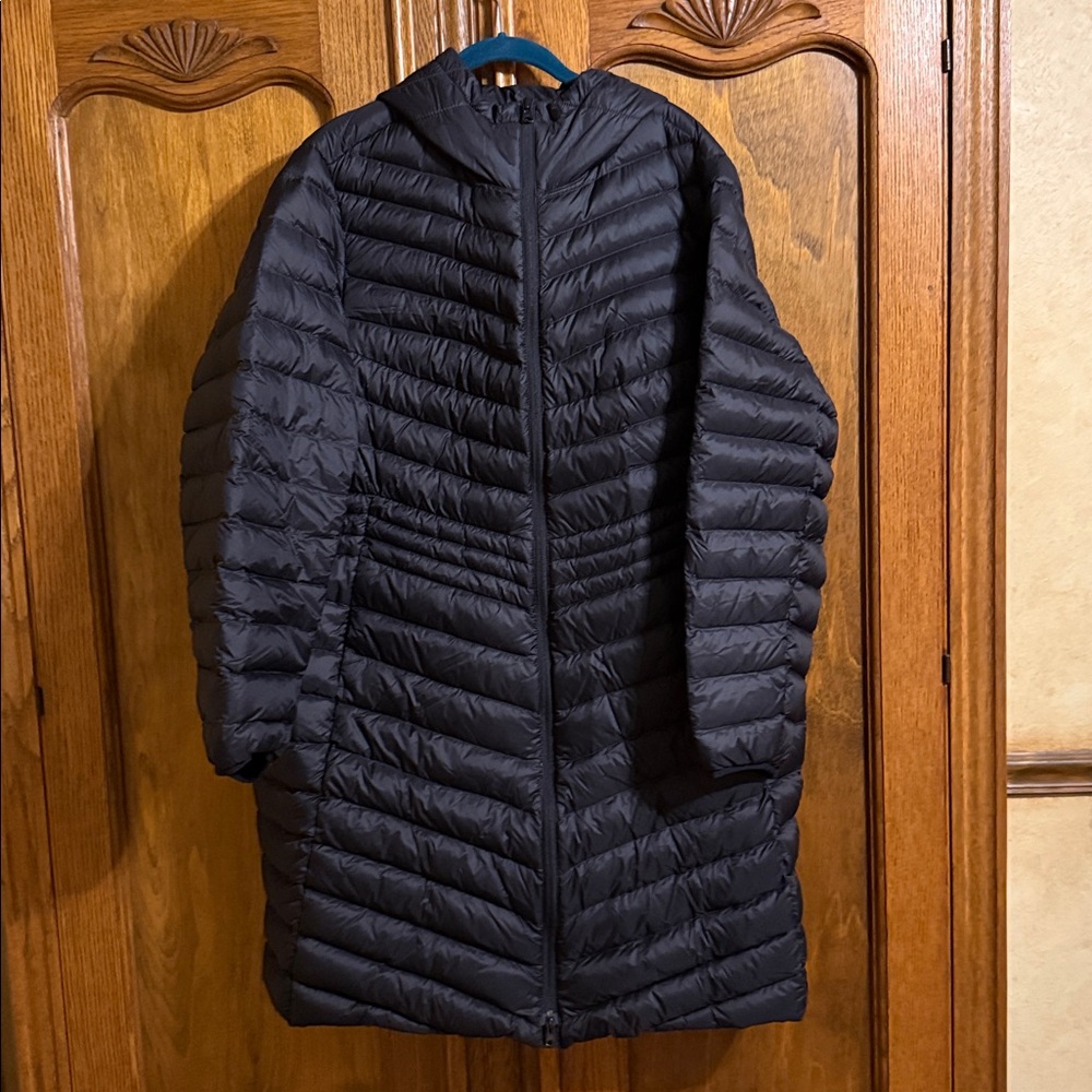 Lands' End Black, lightweight, packable, long down coat. 1X